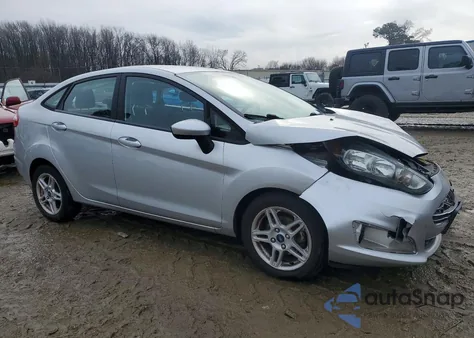 2019 Ford Fiesta Se z USA, uszkodzony, nr VIN 3FADP4BJ0KM120896